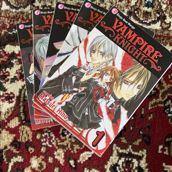 Vampire Knight Manga Set (1-4 & 10) - Picture 1 of 3